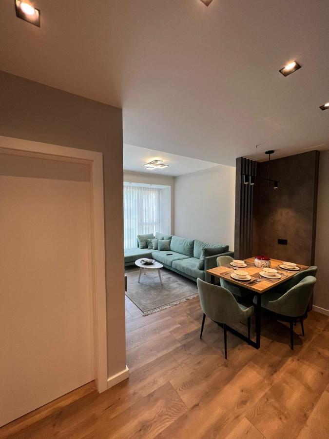 Aia Suites & Apartments Тирана Экстерьер фото