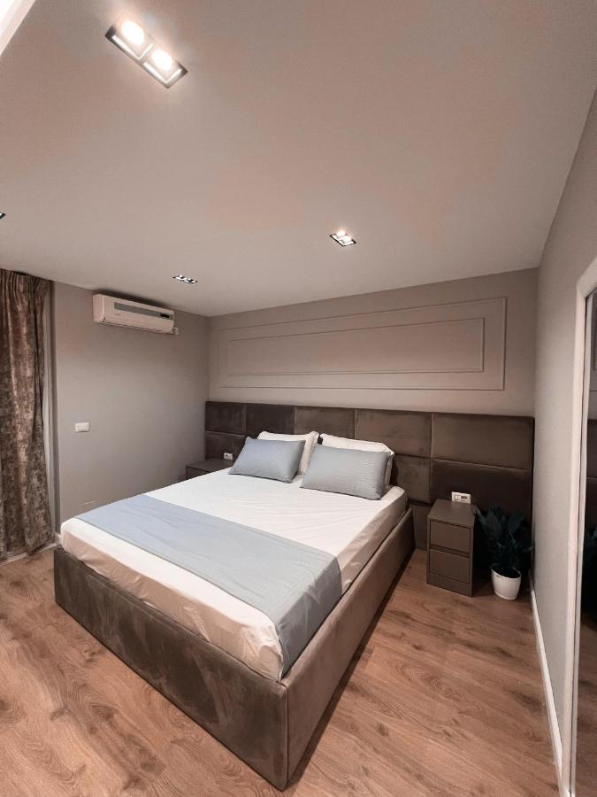 Aia Suites & Apartments Тирана Экстерьер фото
