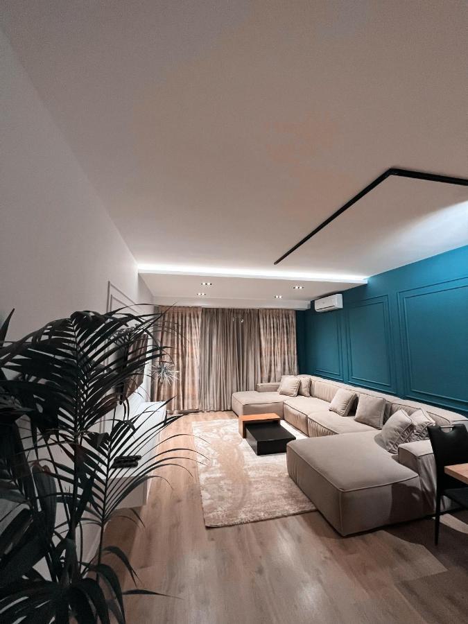 Aia Suites & Apartments Тирана Экстерьер фото