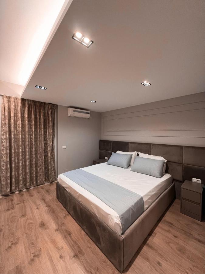 Aia Suites & Apartments Тирана Экстерьер фото