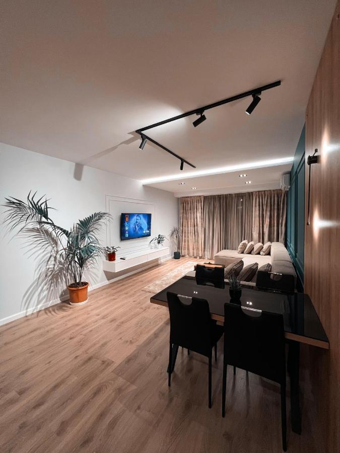 Aia Suites & Apartments Тирана Экстерьер фото