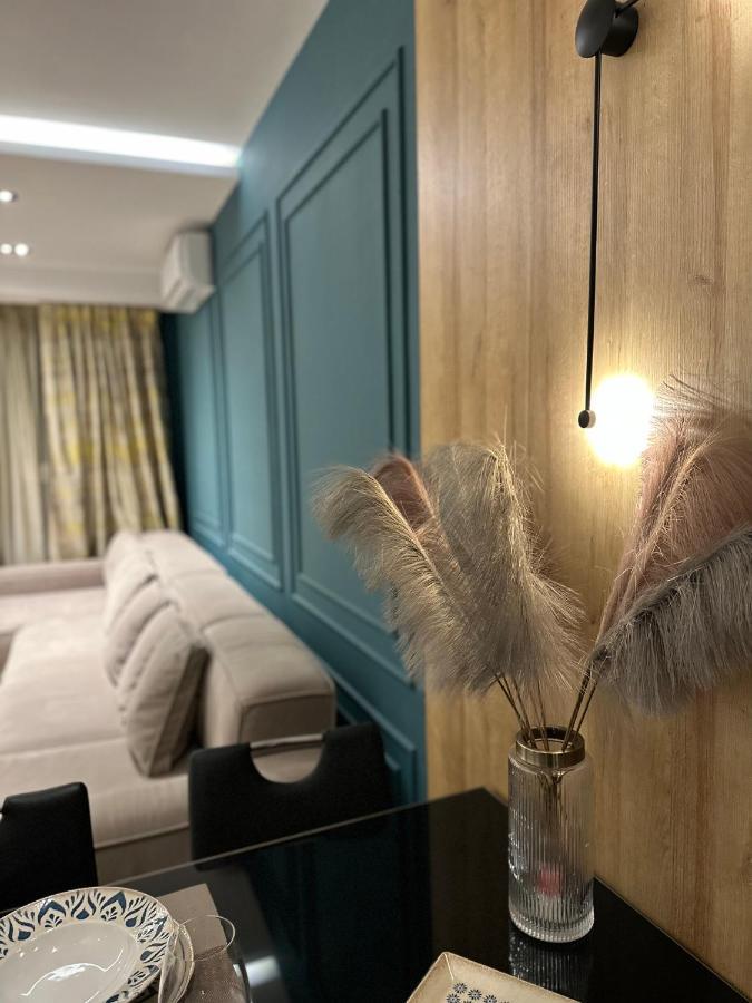 Aia Suites & Apartments Тирана Экстерьер фото