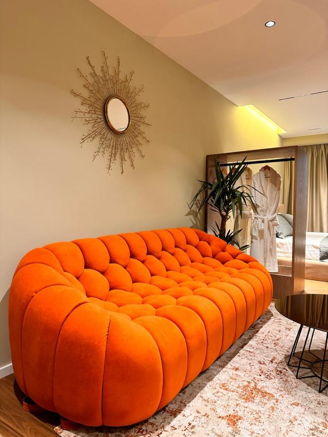 Aia Suites & Apartments Тирана Экстерьер фото