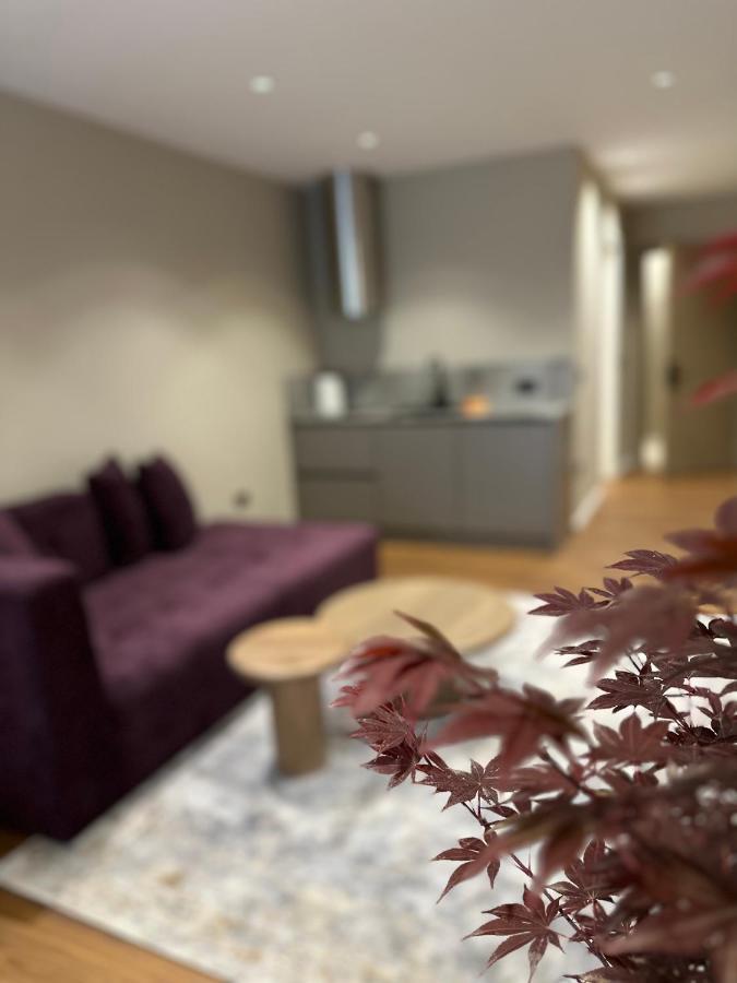 Aia Suites & Apartments Тирана Экстерьер фото
