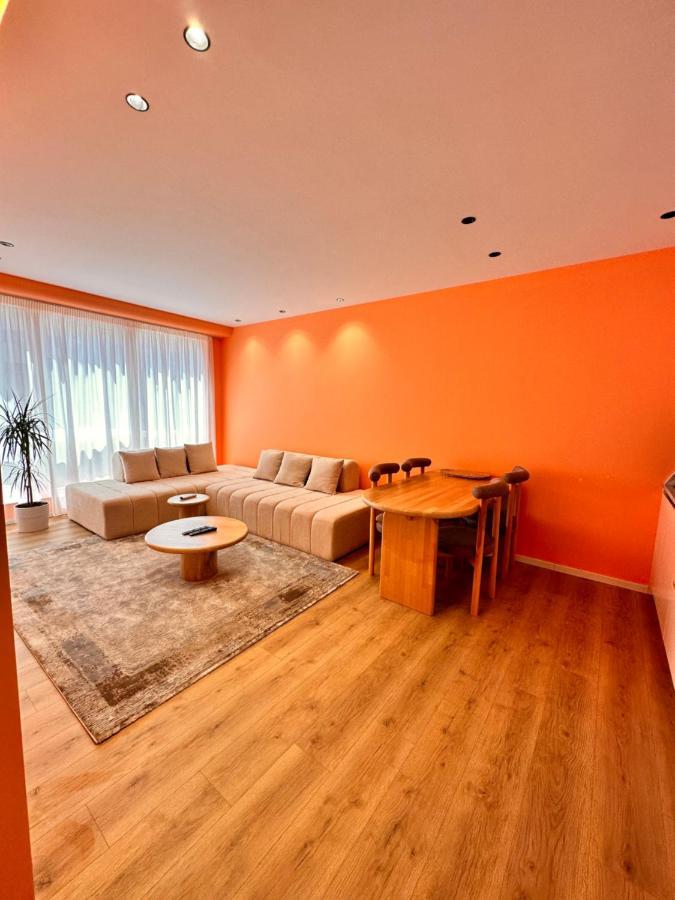 Aia Suites & Apartments Тирана Экстерьер фото