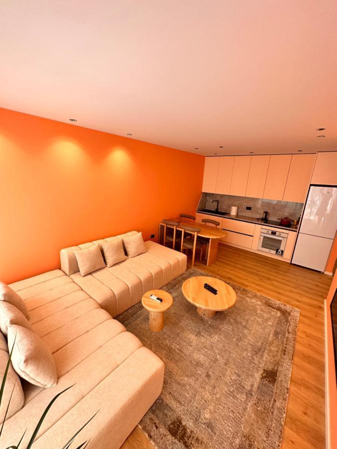 Aia Suites & Apartments Тирана Экстерьер фото