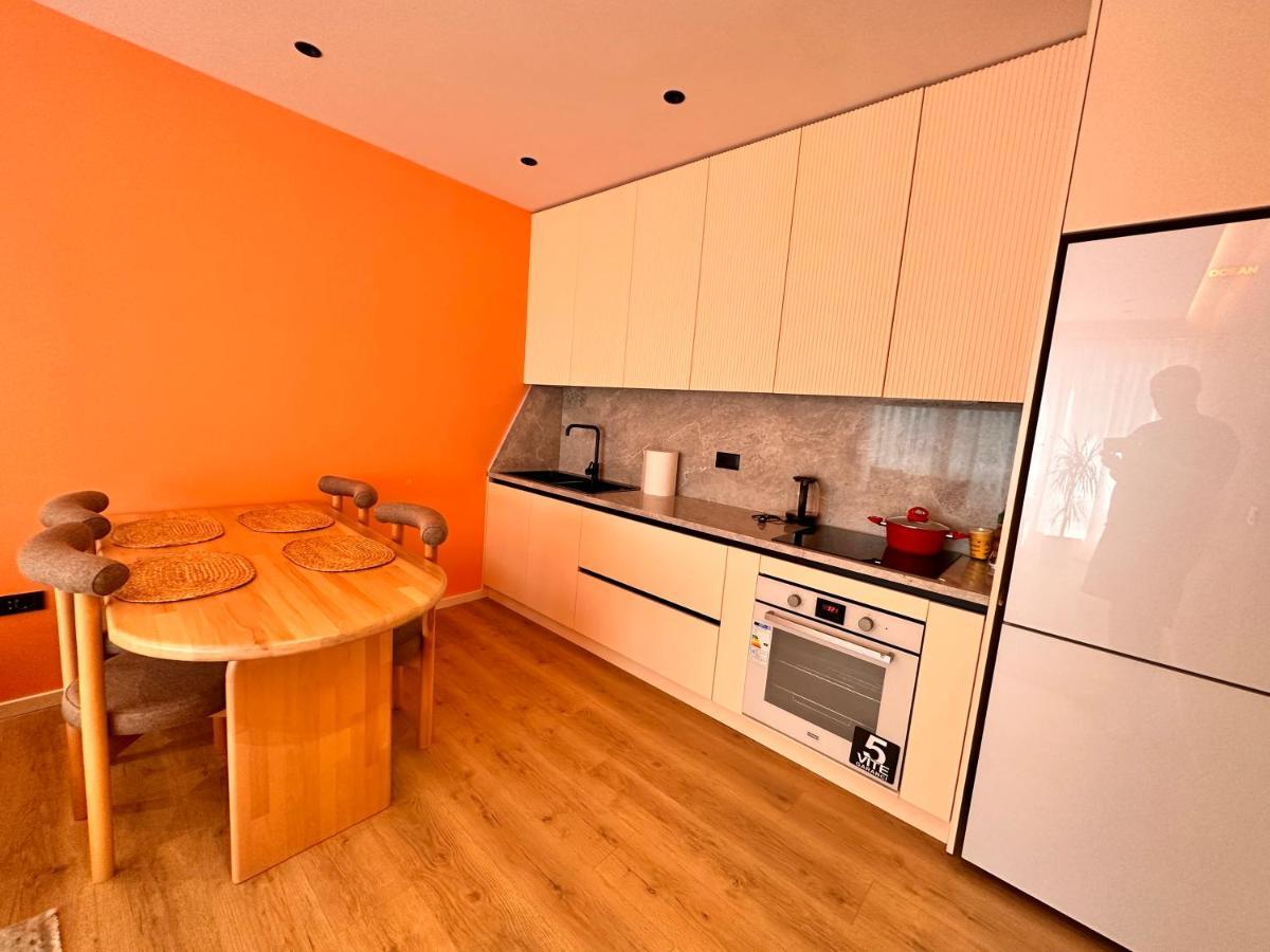 Aia Suites & Apartments Тирана Экстерьер фото