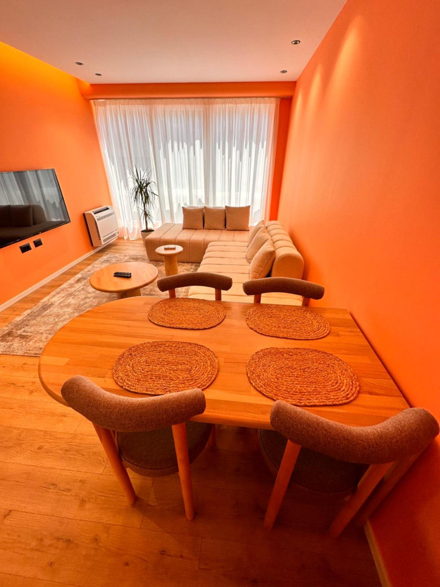 Aia Suites & Apartments Тирана Экстерьер фото